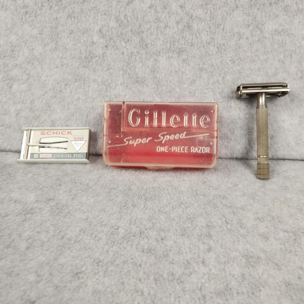 Vintage Gillette Super Speed One-Piece Razor with Case & Schick Blades USA 1960s